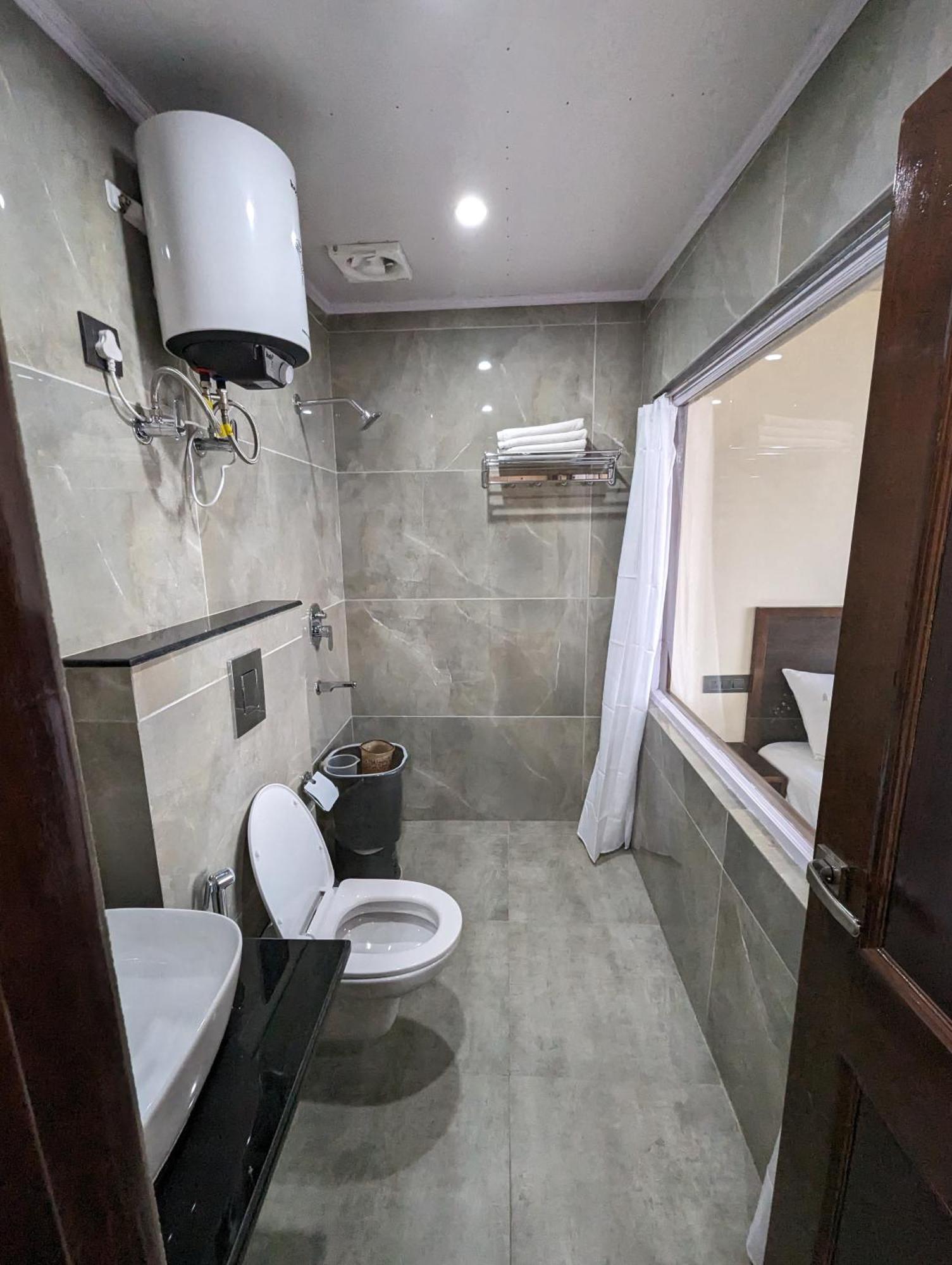 Himalayan Hideaway Bed & Breakfast ชิมลา ภายนอก รูปภาพ