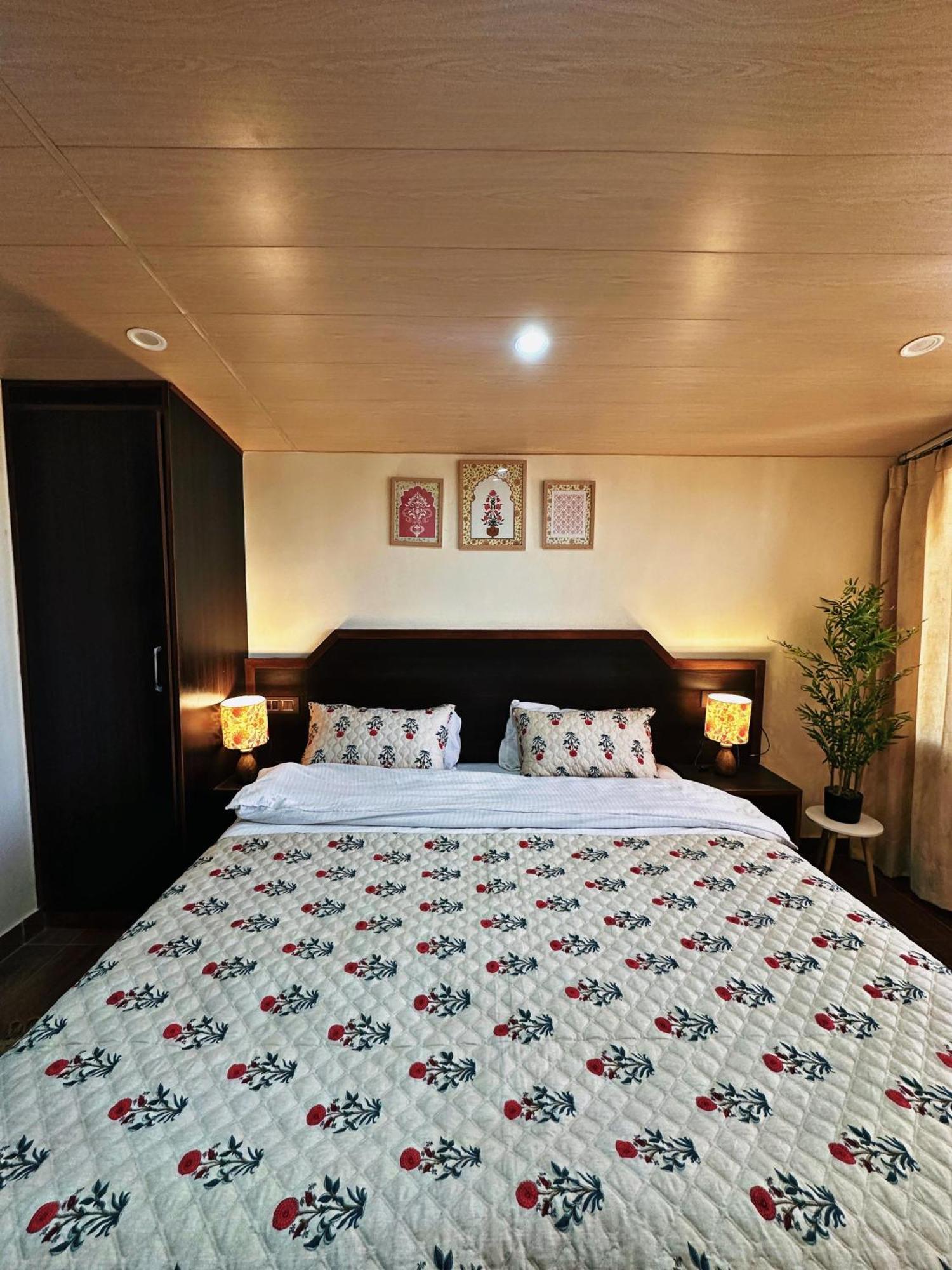 Himalayan Hideaway Bed & Breakfast ชิมลา ภายนอก รูปภาพ